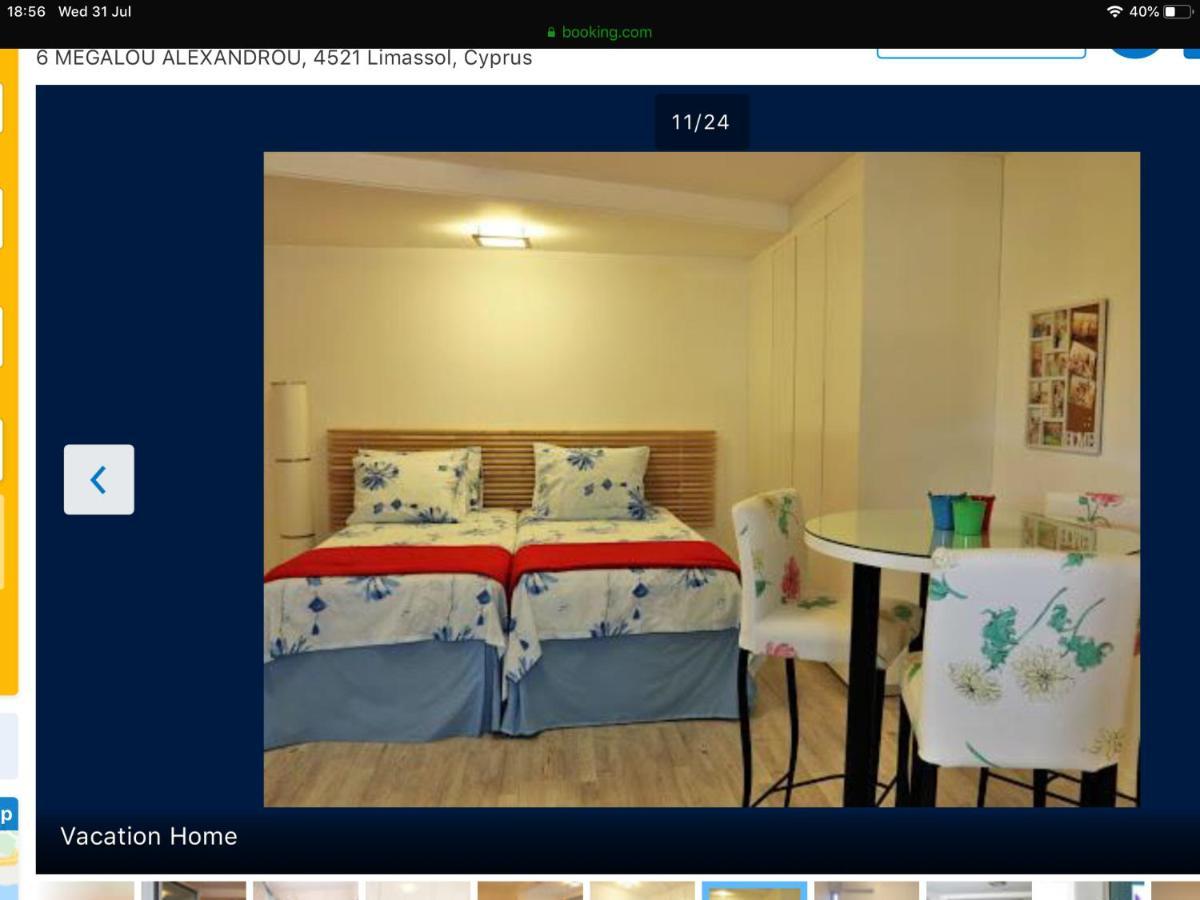 Red Cozy Stay Limassol Exterior foto
